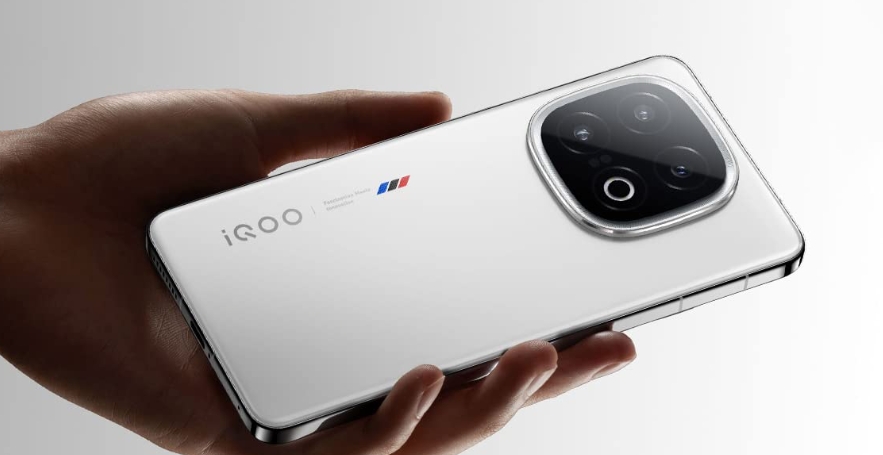 iQOO 13 launched